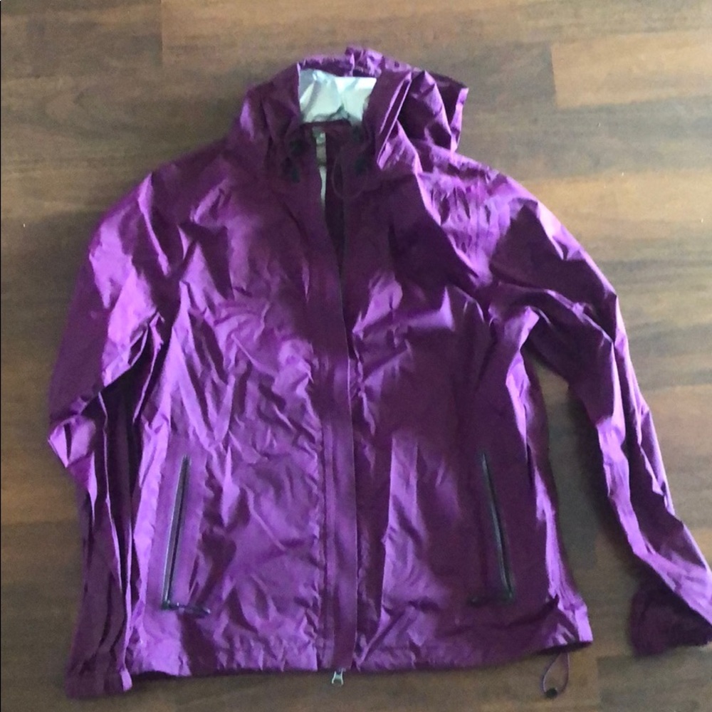 Nike lightweight rain jacket